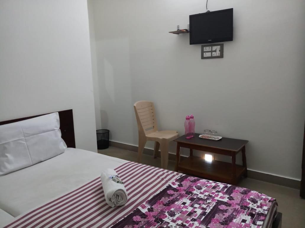 Hotel Sri Kousthubham Residency Tirupati Exterior foto